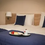 Molo Hotel 3*