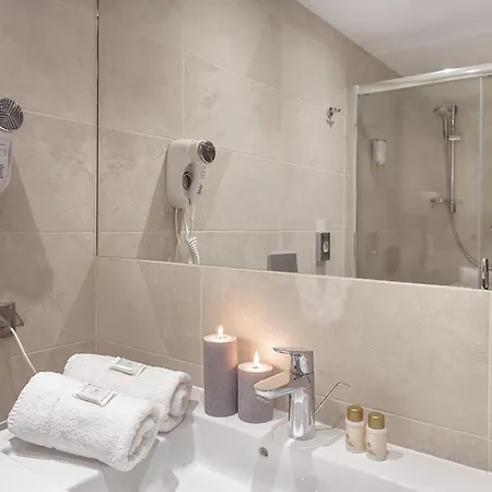 Molo Hotel 3*